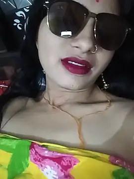 Snapshot of Rashmika_Mandana chatting on 05/18/26, 02:44 Rashmika Mandana online show from 05/18/26, 02:44