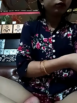 Snapshot of Rashmika_Mandana chatting on 05/08/26, 11:52 Rashmika Mandana online show from 05/08/26, 11:52
