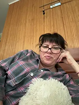 expensive lady online show from 04/08/26, 02:51