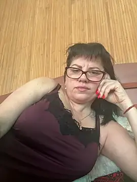 expensive lady online show from 04/13/26, 07:23