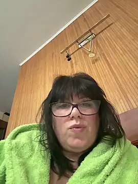 Snapshot of expensive_lady chatting on 03/03/26, 07:54 expensive lady online show from 03/03/26, 07:54