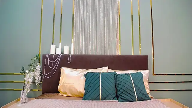 EmilyRamsey online show from 03/30/26, 07:37