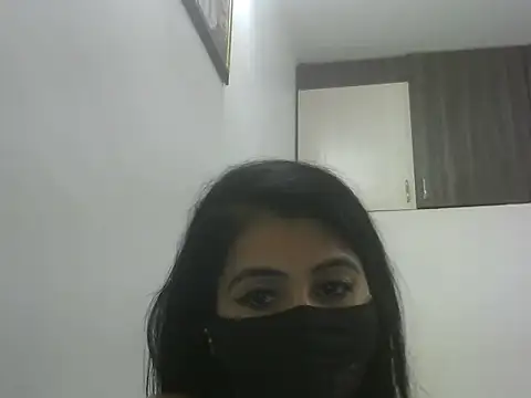 Snapshot of keyswee chatting on 01/13/25, 09:52 keyswee online show from 01/13/25, 09:52