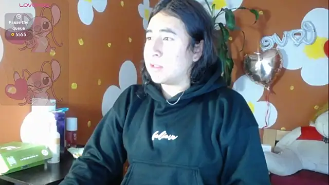 VirellaAshford online show from 04/15/26, 10:10