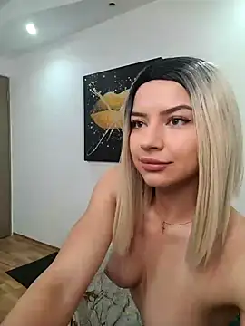 Snapshot of DaisyLuvsYou_ chatting on 07/12/26, 04:57 DaisyLuvsYou online show from 07/12/26, 04:57
