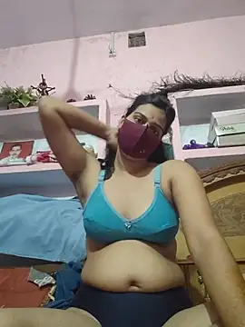 Snapshot of Poonam_bhoji chatting on 06/18/26, 07:30 Poonam bhoji online show from 06/18/26, 07:30