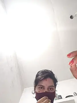 Snapshot of Poonam_bhoji chatting on 07/15/26, 05:20 Poonam bhoji online show from 07/15/26, 05:20