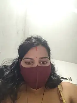 Snapshot of Poonam_bhoji chatting on 07/09/26, 06:18 Poonam bhoji online show from 07/09/26, 06:18