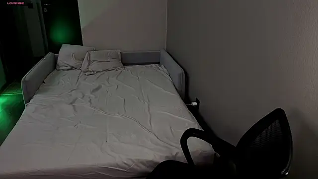 sweet boyss  online show from 04/16/26, 05:25