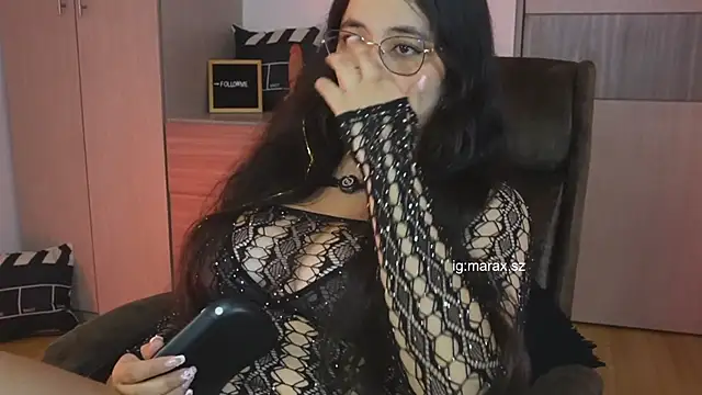 Mara HugeAss online show from 07/08/26, 03:51