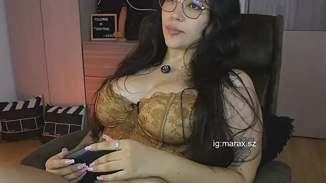 Mara HugeAss online show from 03/31/26, 12:12