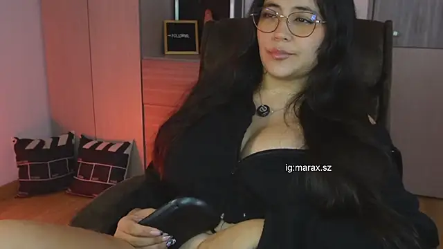 Mara HugeAss online show from 06/07/26, 10:37