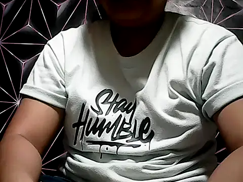 Flowerbebe online show from 05/22/26, 11:41