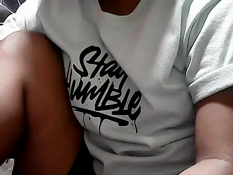 Flowerbebe online show from 05/23/26, 04:33