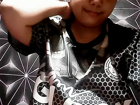 Flowerbebe online show from 05/25/26, 01:21