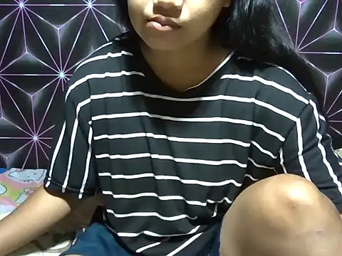 Flowerbebe online show from 03/11/26, 06:57