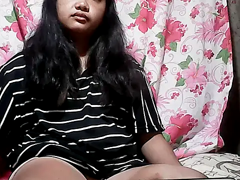 Flowerbebe online show from 03/02/26, 07:21