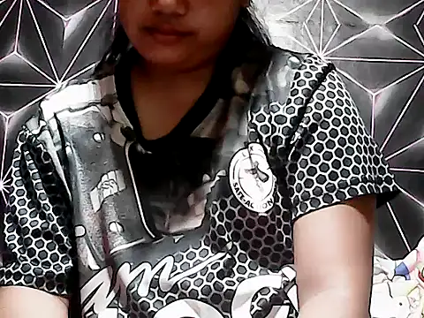 Snapshot of Flowerbebe chatting on 06/06/26, 01:27 Flowerbebe online show from 06/06/26, 01:27