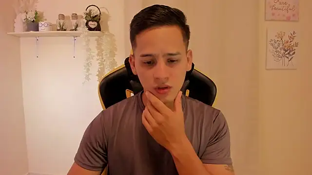 sexy andres01 online show from 03/13/26, 11:32