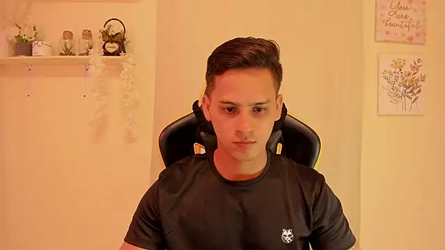 sexy andres01 online show from 04/11/26, 03:03