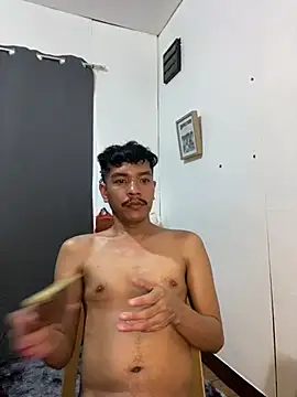 Snapshot of asian_darlingcummersxXx chatting on 07/07/26, 05:10 asian darlingcummersxXx online show from 07/07/26, 05:10