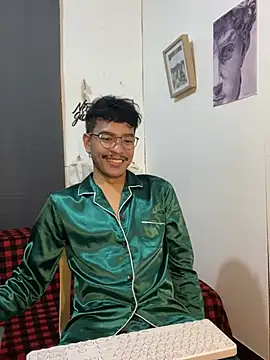 Snapshot of asian_darlingcummersxXx chatting on 05/20/26, 02:03 asian darlingcummersxXx online show from 05/20/26, 02:03