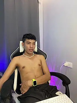 Snapshot of asian_darlingcummersxXx chatting on 03/12/26, 02:10 asian darlingcummersxXx online show from 03/12/26, 02:10