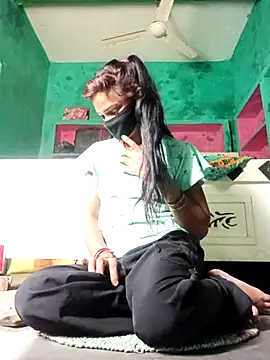 Snapshot of Shivani_bhabi chatting on 07/11/26, 05:19 Shivani bhabi online show from 07/11/26, 05:19