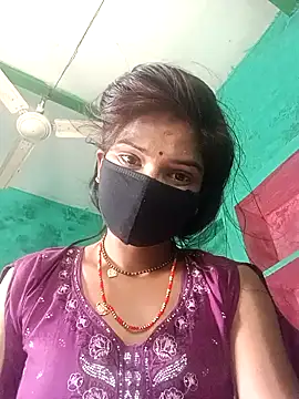 Snapshot of Shivani_bhabi chatting on 07/14/26, 04:39 Shivani bhabi online show from 07/14/26, 04:39