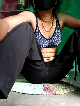 Snapshot of Shivani_bhabi chatting on 07/15/26, 05:25 Shivani bhabi online show from 07/15/26, 05:25