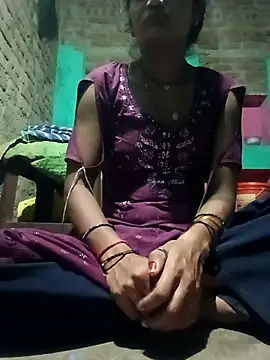 Snapshot of Shivani_bhabi chatting on 07/15/26, 09:00 Shivani bhabi online show from 07/15/26, 09:00