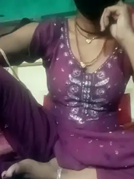 Snapshot of Shivani_bhabi chatting on 06/10/26, 07:31 Shivani bhabi online show from 06/10/26, 07:31