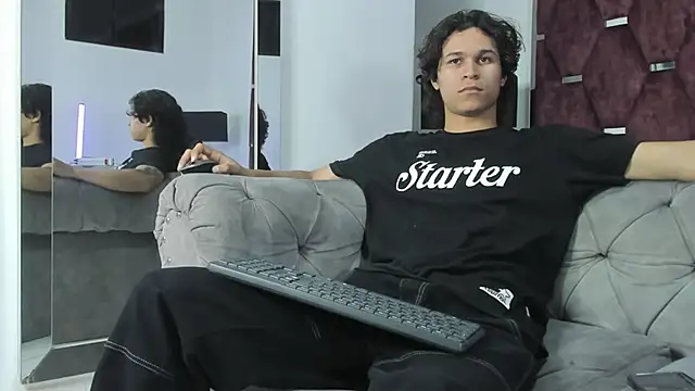 Snapshot of TonyBenedetti chatting on 03/17/26, 08:12 TonyBenedetti online show from 03/17/26, 08:12