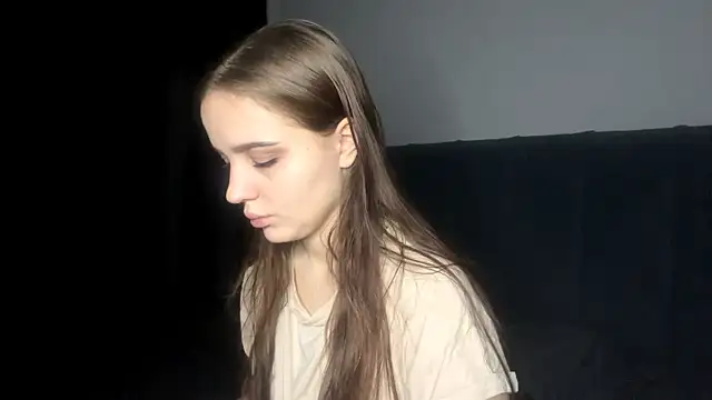 Snapshot of LowriseZiziphus chatting on 02/26/26, 03:23 LowriseZiziphus online show from 02/26/26, 03:23