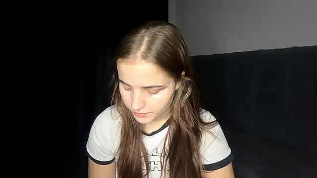 Snapshot of LowriseZiziphus chatting on 02/28/26, 03:22 LowriseZiziphus online show from 02/28/26, 03:22