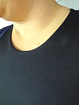 lilith velvet  online show from 04/14/26, 12:43