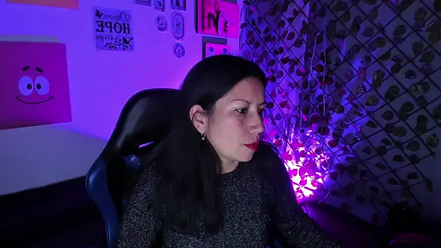 Megan Collinss1 online show from 03/19/26, 02:17