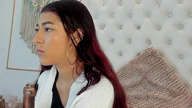 Snapshot of Sara_funy chatting on 05/04/26, 11:35 Sara funy online show from 05/04/26, 11:35