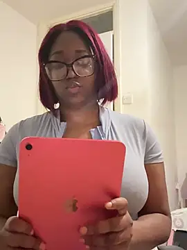 Snapshot of sweetzberri2 chatting on 02/28/26, 07:24 sweetzberri2 online show from 02/28/26, 07:24