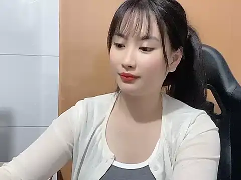 Sunny2868 online show from 03/04/26, 02:25