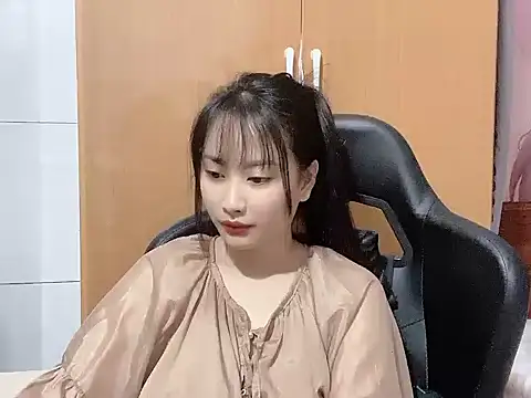 Sunny2868 online show from 04/17/26, 02:47