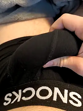 Snapshot of XTo95 chatting on 02/24/26, 03:24 XTo95 online show from 02/24/26, 03:24