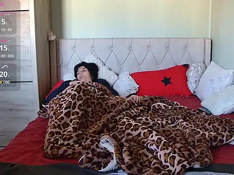 Snapshot of tess1980 chatting on 02/27/26, 07:19 tess1980 online show from 02/27/26, 07:19