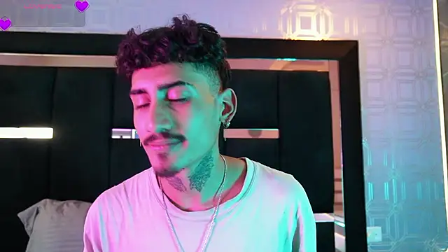 Snapshot of Dark_Eros_ chatting on 02/27/26, 07:57 Dark Eros online show from 02/27/26, 07:57