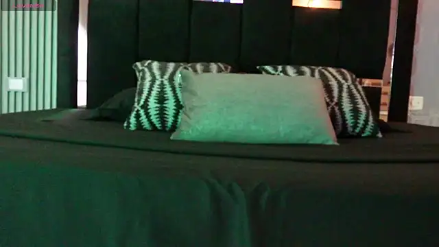 Dark Eros  online show from 04/08/26, 03:30