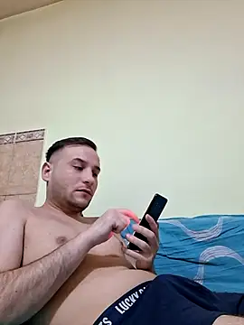 Snapshot of Dulce1999 chatting on 02/28/26, 02:11 Dulce1999 online show from 02/28/26, 02:11