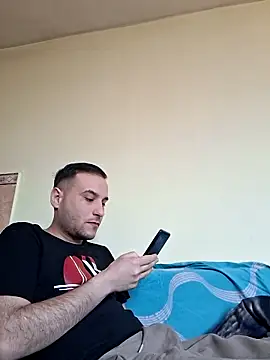 Snapshot of Dulce1999 chatting on 02/27/26, 02:06 Dulce1999 online show from 02/27/26, 02:06