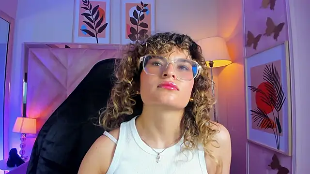 emilyjonesss  online show from 03/24/26, 09:15