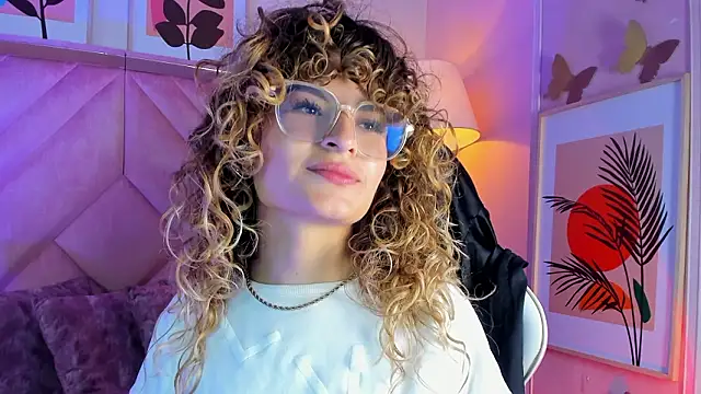 emilyjonesss  online show from 03/12/26, 08:35