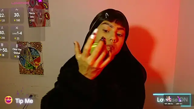 Divinejewel69 online show from 05/07/26, 08:50